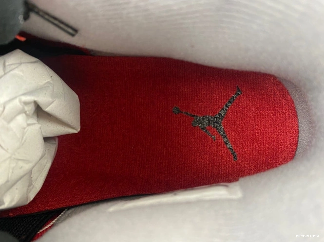 HYPE Retro Bravo Toro 308497-603 4 Jordan 0710